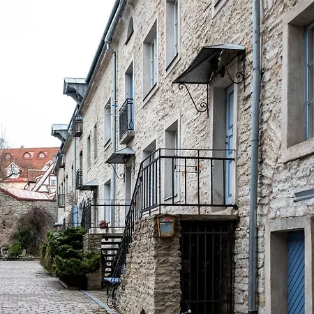 Апартаменты Old Town With Sauna And Fireplace